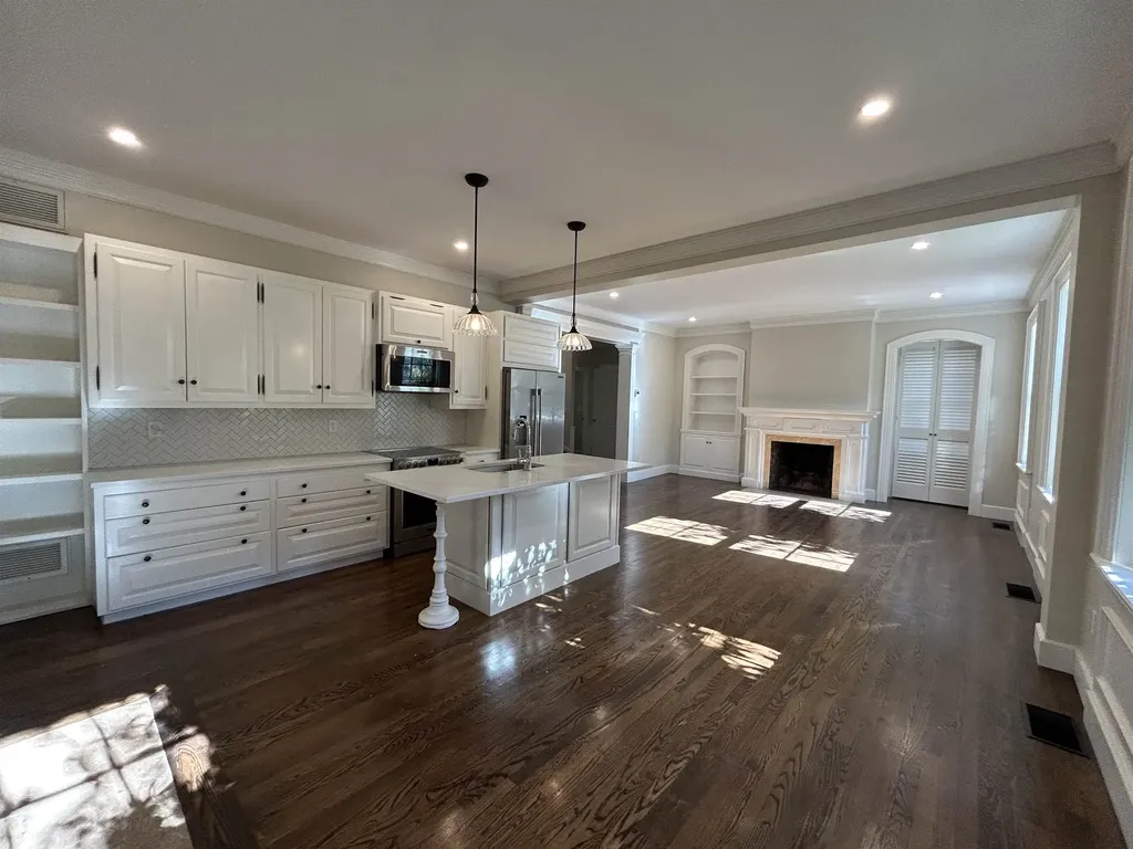 81 Front Street Exeter NH 03833