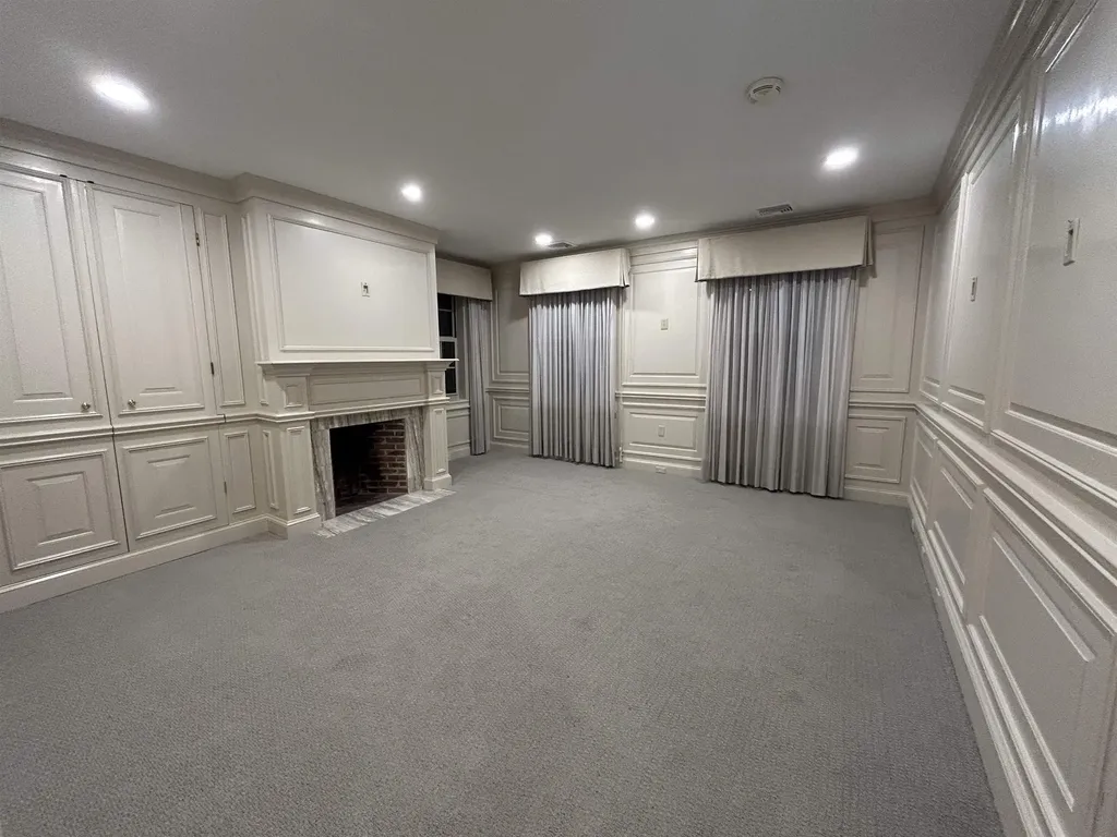 81 Front Street Exeter NH 03833