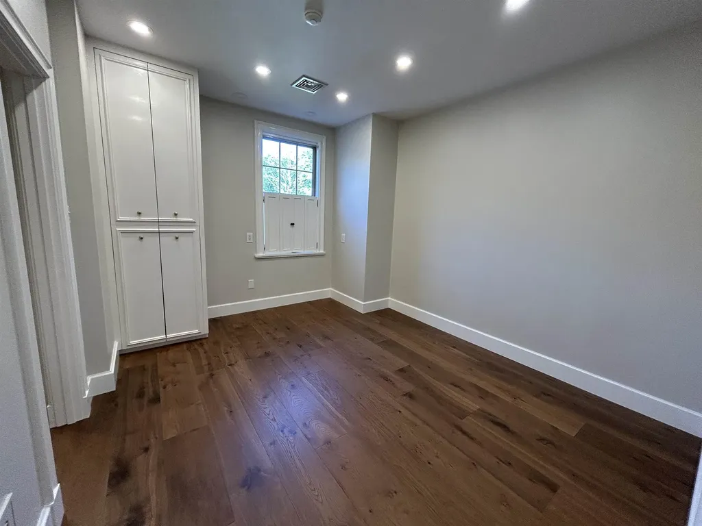 81 Front Street Exeter NH 03833