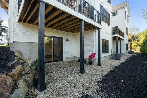 12 Founders Square Greenland NH 03840