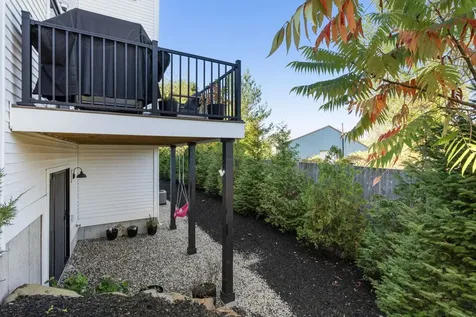 12 Founders Square Greenland NH 03840