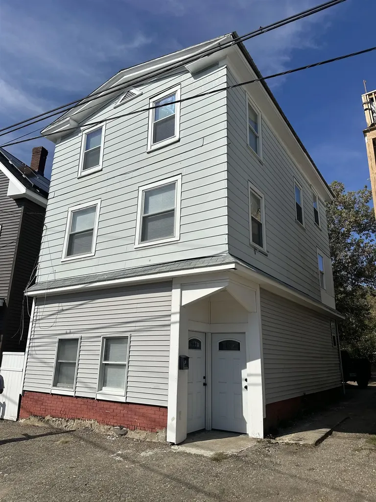 37 Franklin Street Somersworth NH 03878