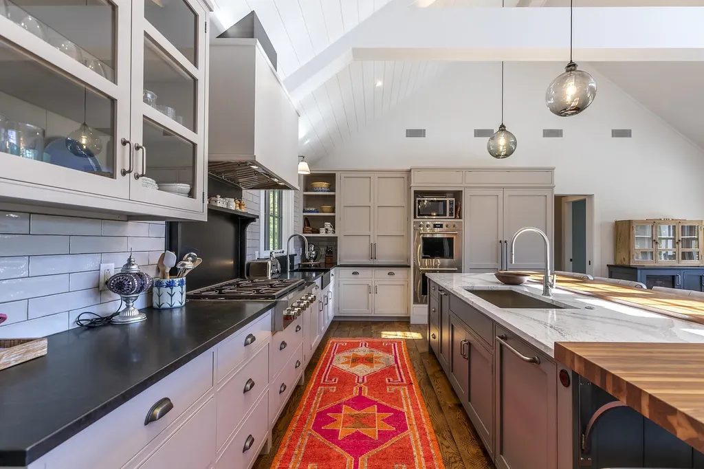 466 Three Maple Drive Manchester VT 05255