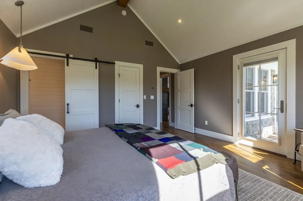 466 Three Maple Drive Manchester VT 05255