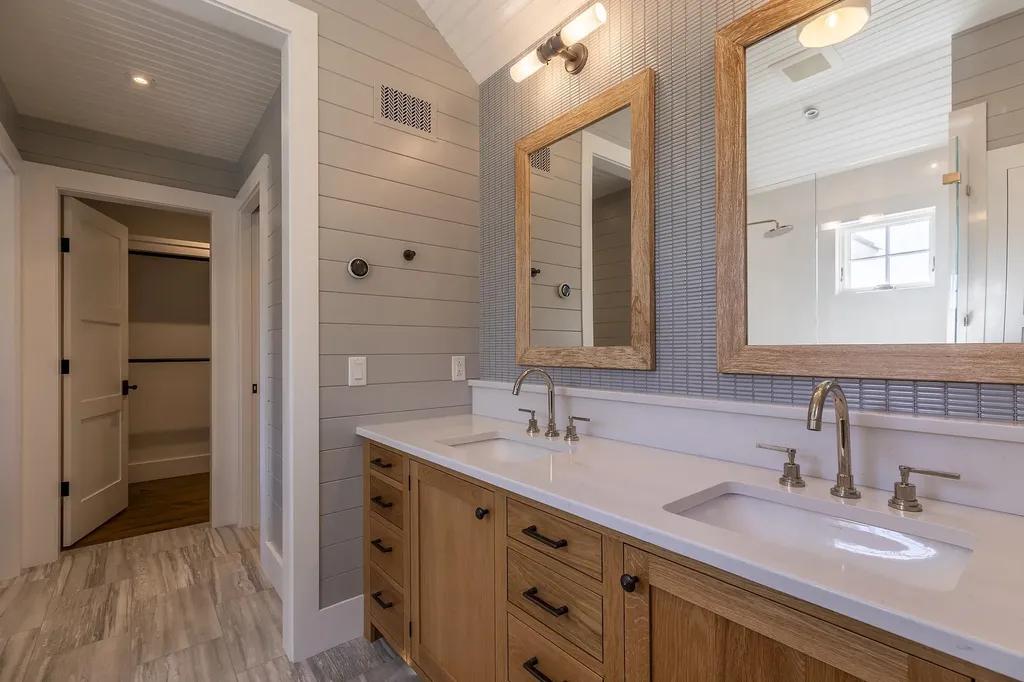 466 Three Maple Drive Manchester VT 05255