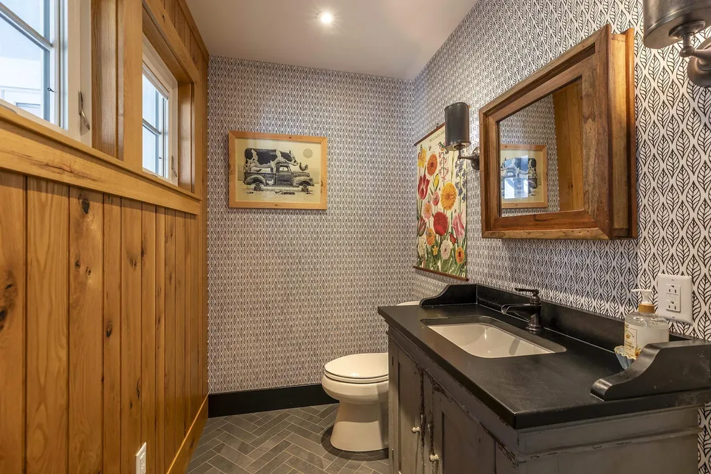 466 Three Maple Drive Manchester VT 05255