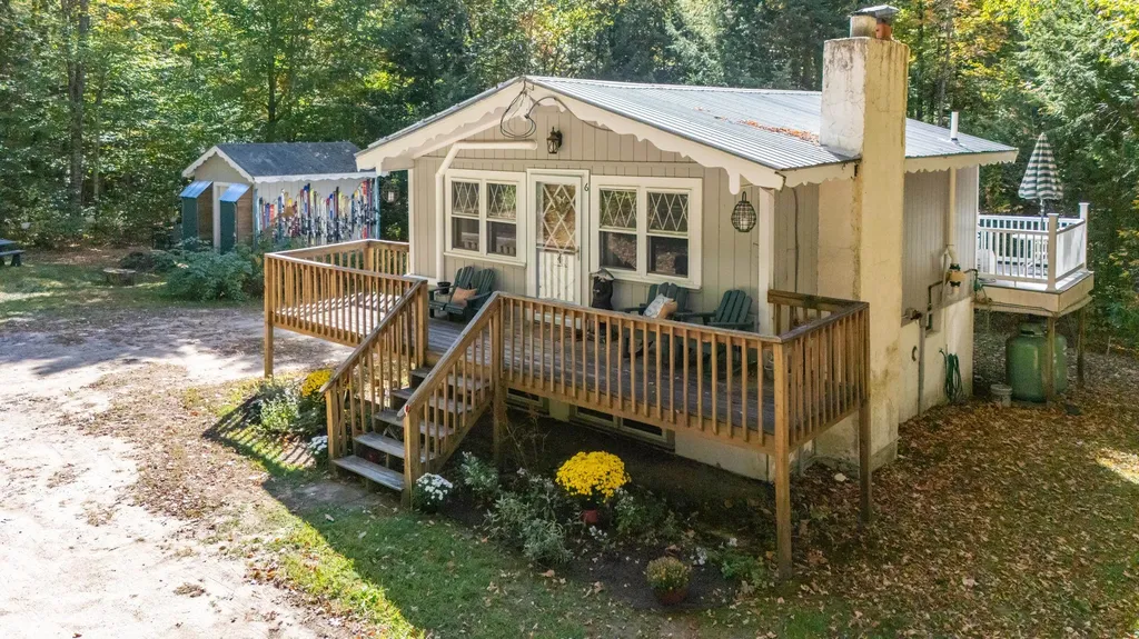 6 Park Road Bartlett NH 03845