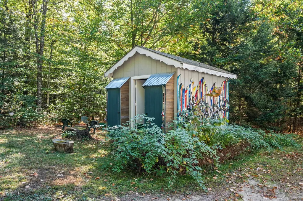 6 Park Road Bartlett NH 03845