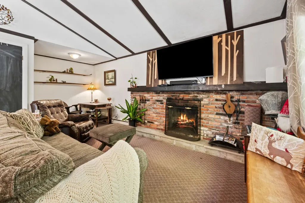 6 Park Road Bartlett NH 03845