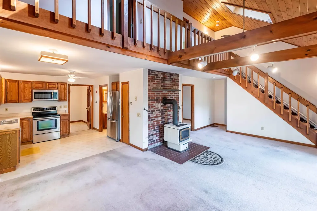 100 Oliverian Heights Road Haverhill NH 03780