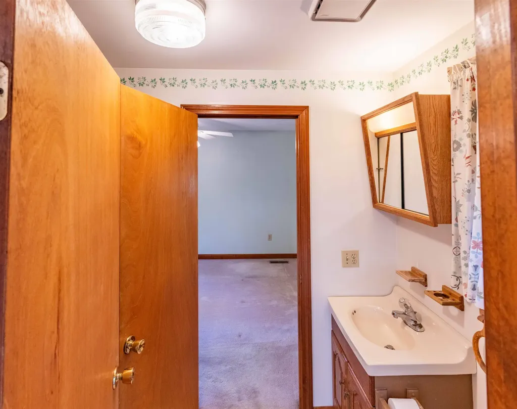 100 Oliverian Heights Road Haverhill NH 03780