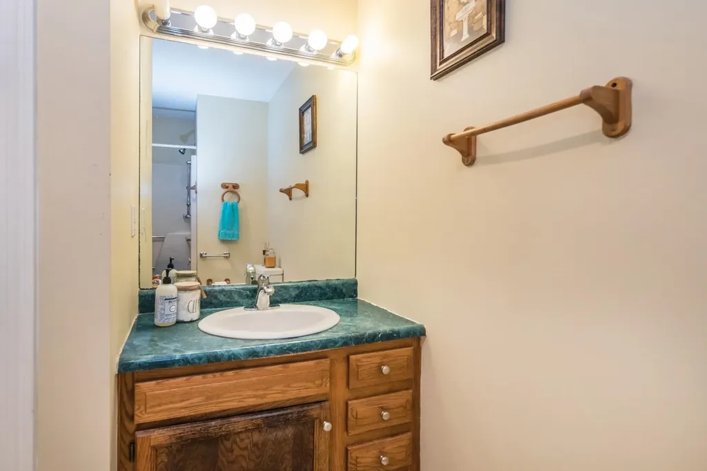 131 Pittsford Commons Pittsford VT 05763