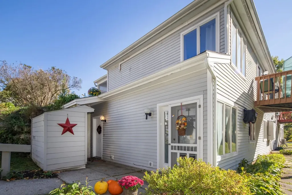 131 Pittsford Commons Pittsford VT 05763