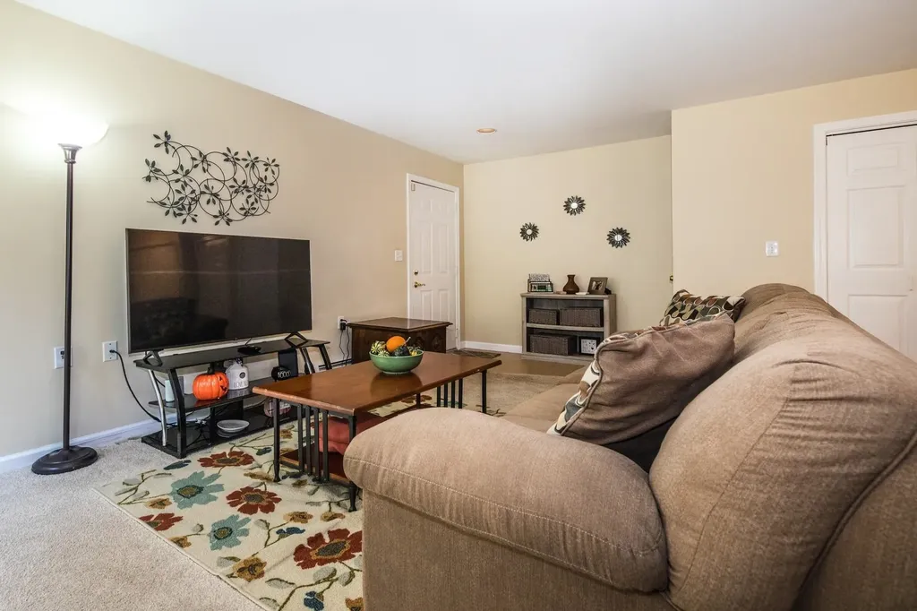 131 Pittsford Commons Pittsford VT 05763