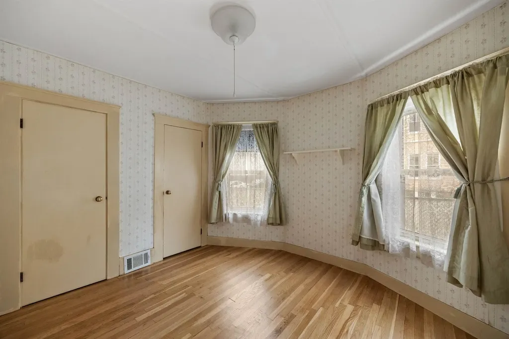 33 Granite Street Nashua NH 03064