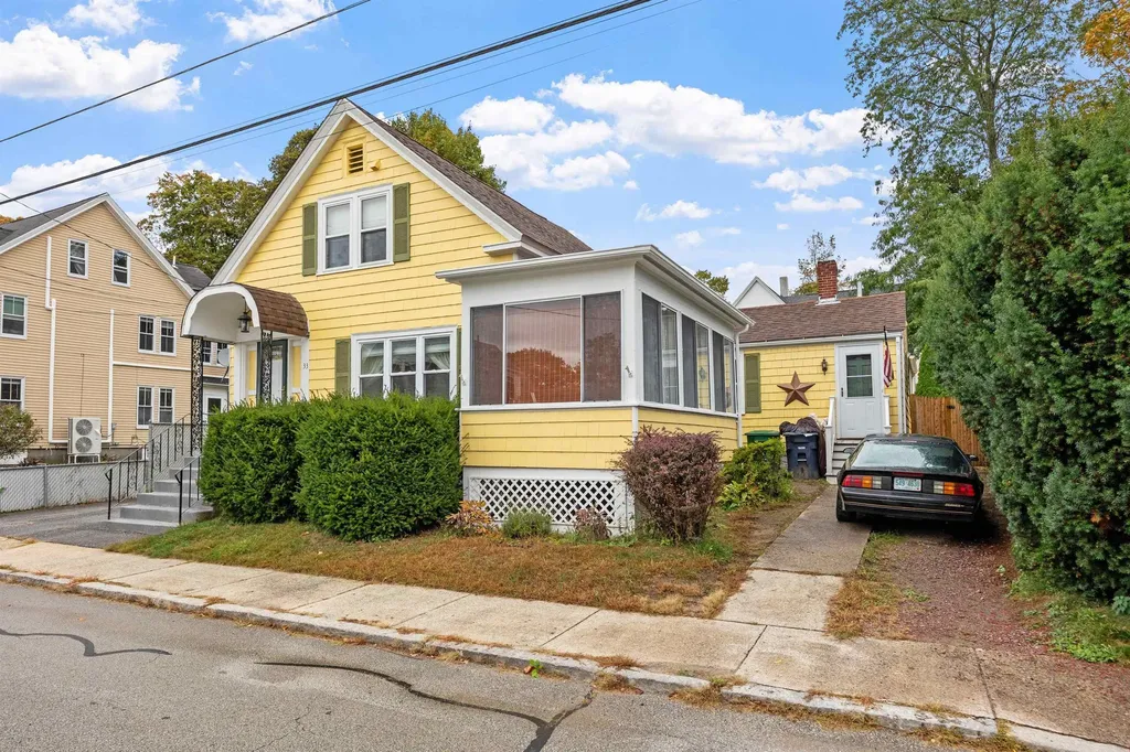 33 Granite Street Nashua NH 03064