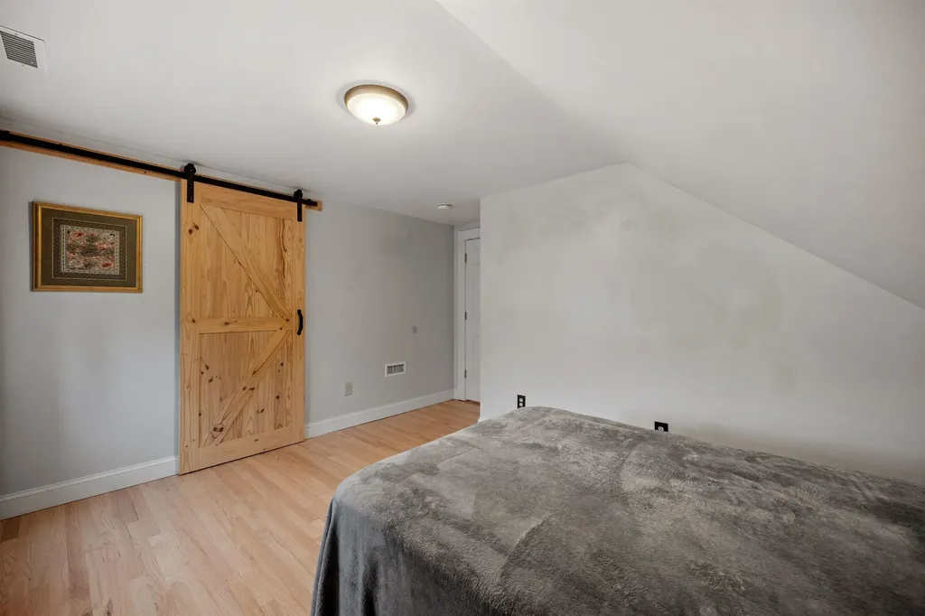 33 Granite Street Nashua NH 03064