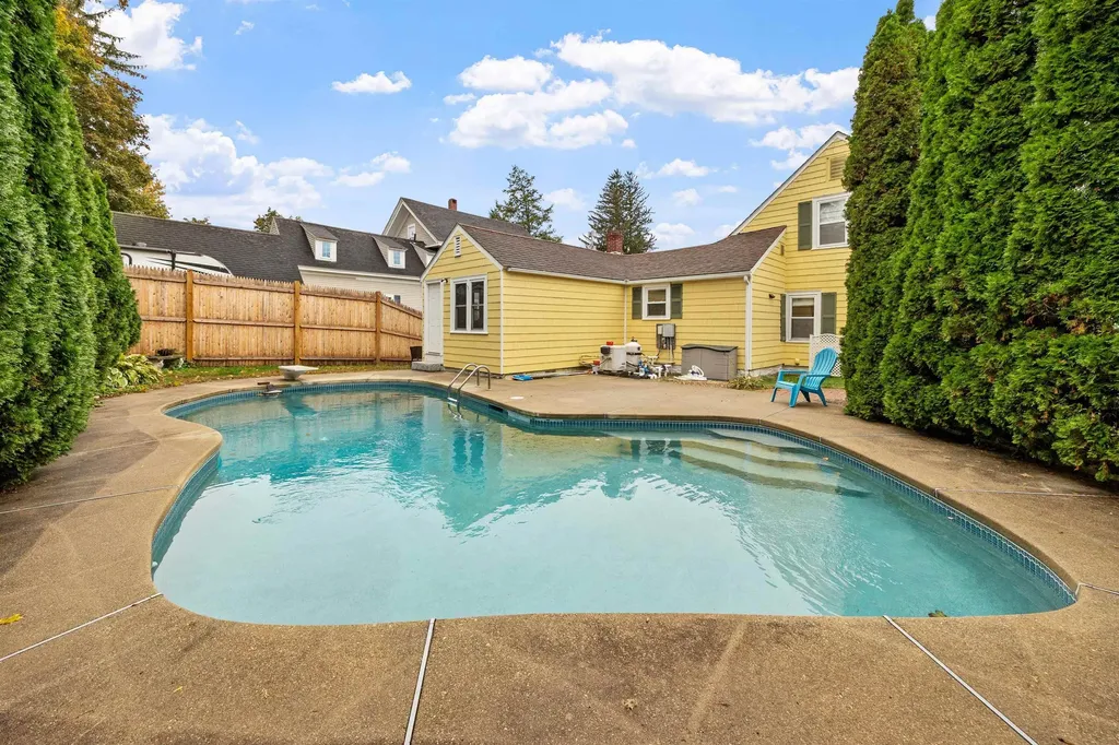33 Granite Street Nashua NH 03064