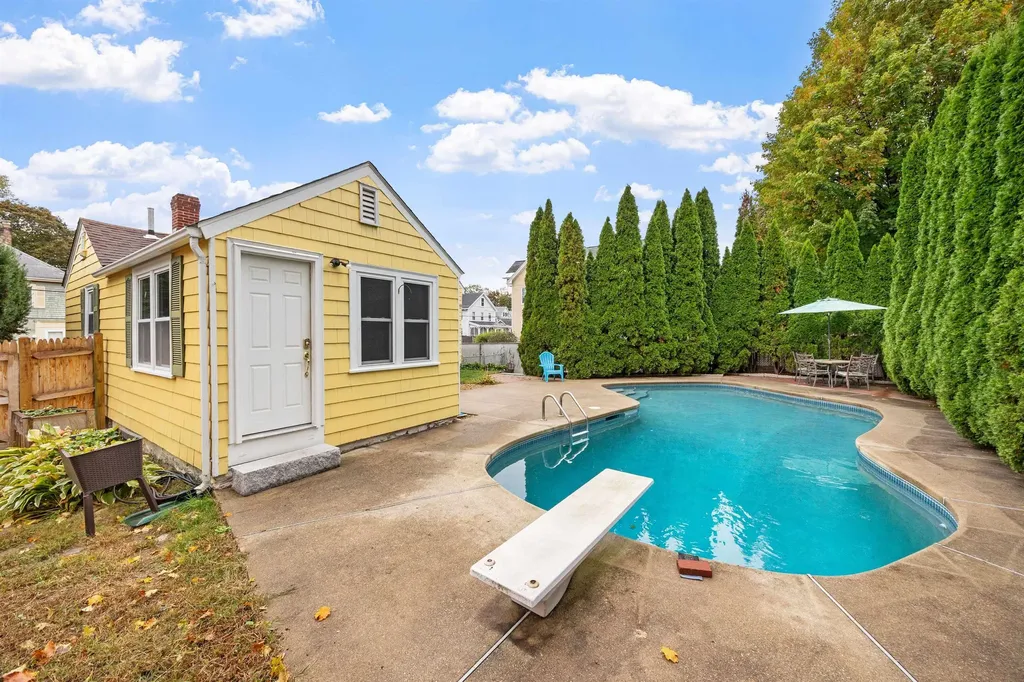 33 Granite Street Nashua NH 03064