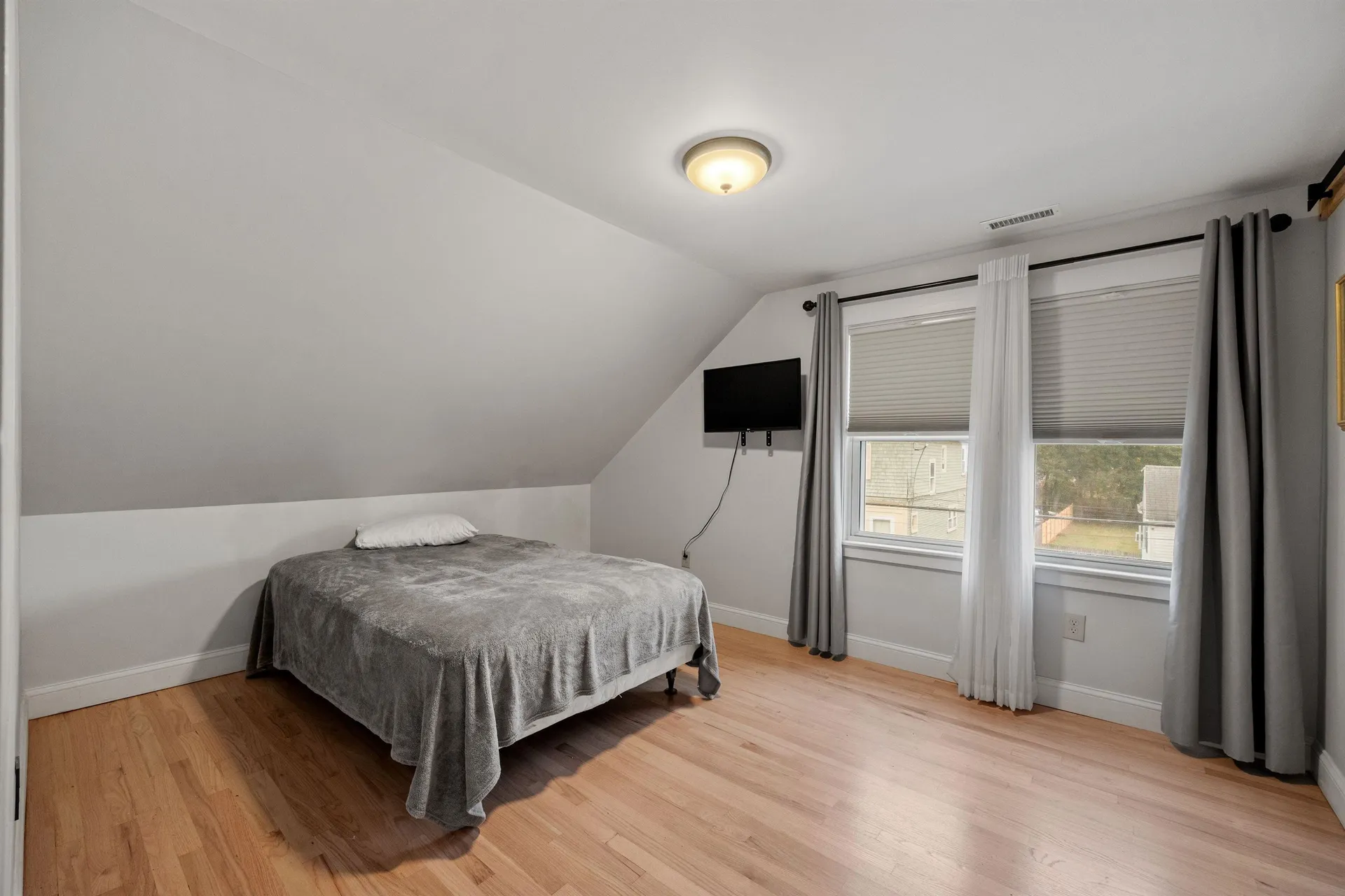 33 Granite Street Nashua NH 03064