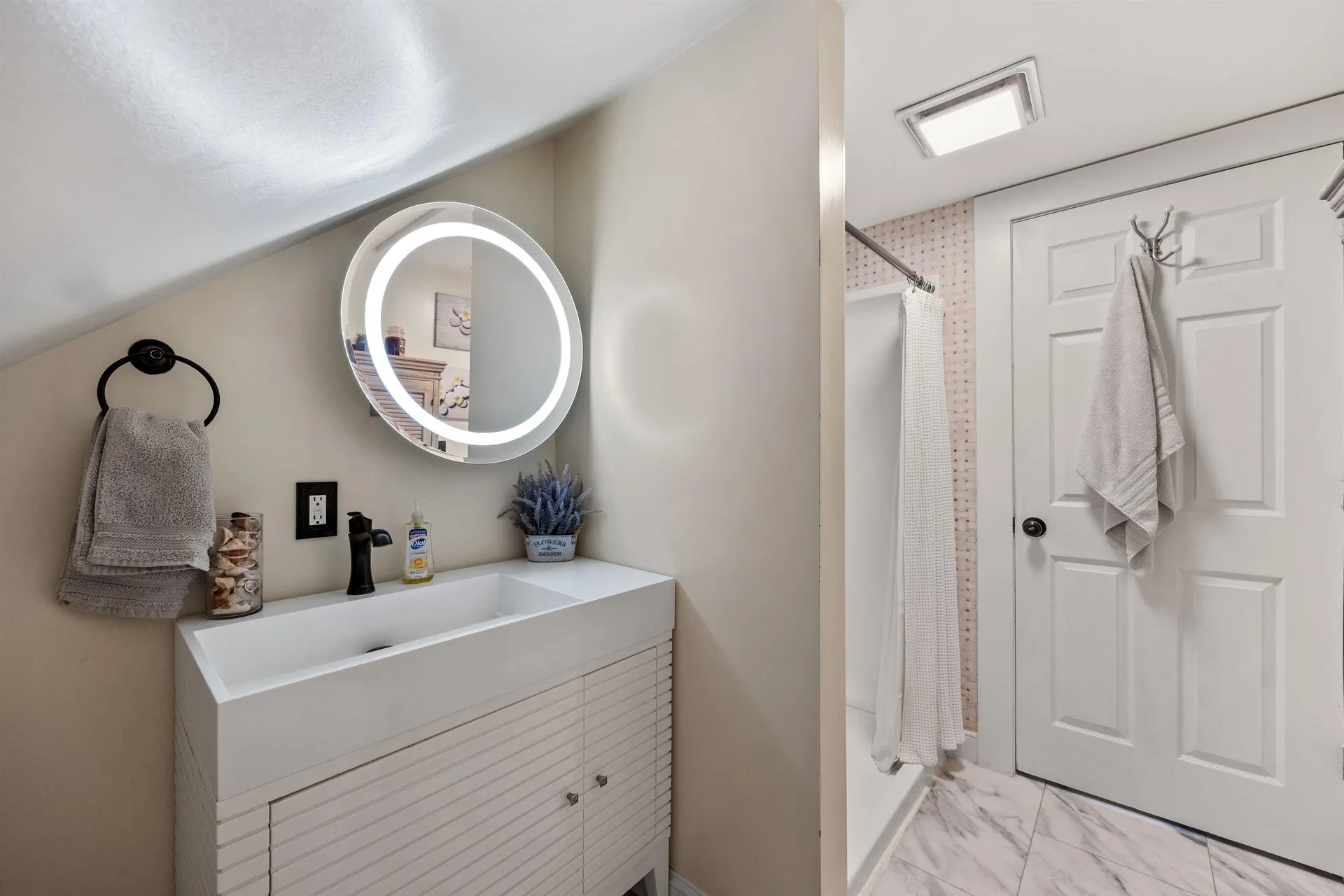 33 Granite Street Nashua NH 03064