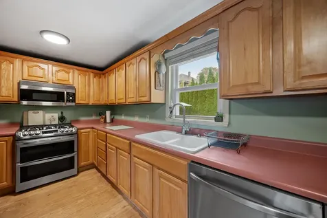 33 Granite Street Nashua NH 03064