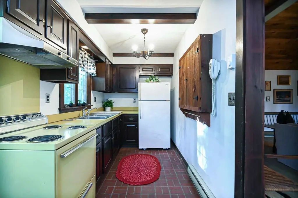 56 Surf Lane Rye NH 03870