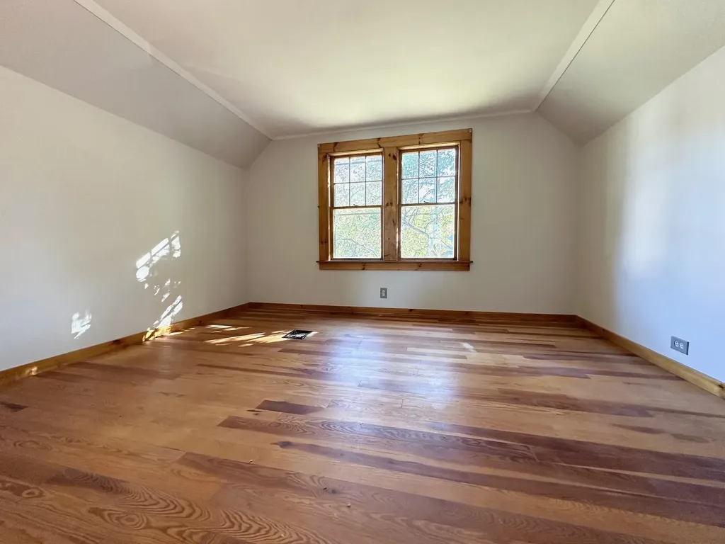 6 Osgood Avenue Claremont NH 03743