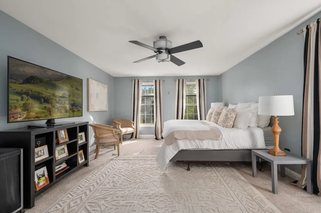 16 Autumn Woods Road Salem NH 03079