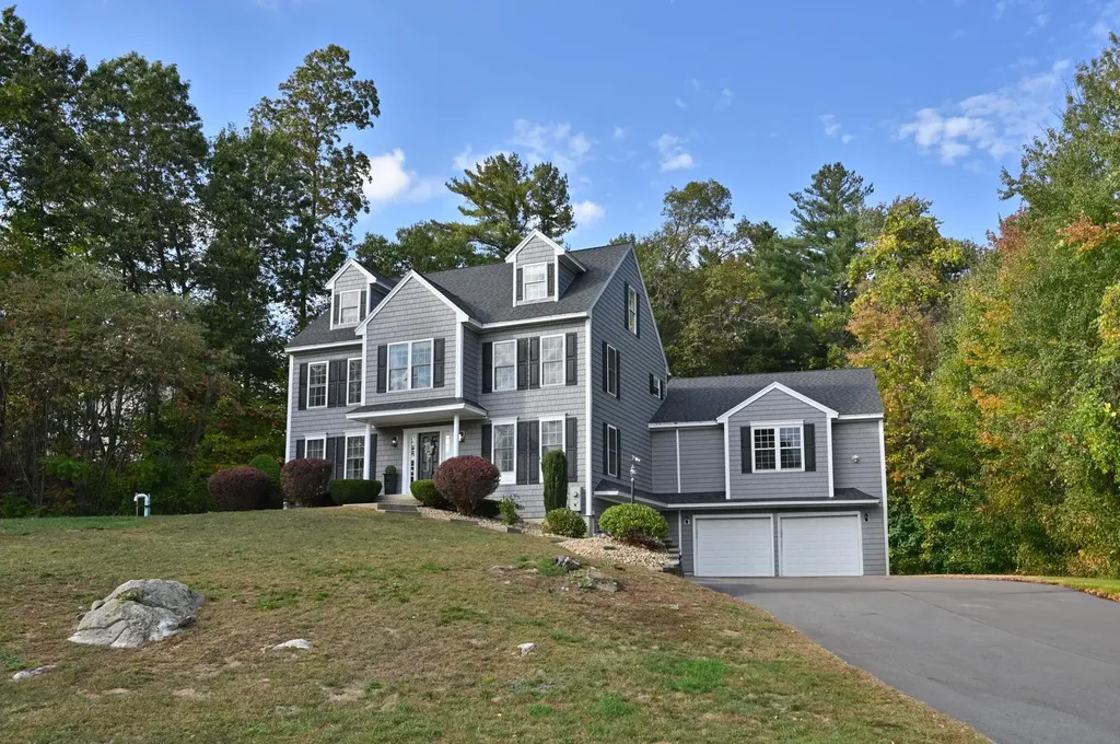 16 Autumn Woods Road Salem NH 03079