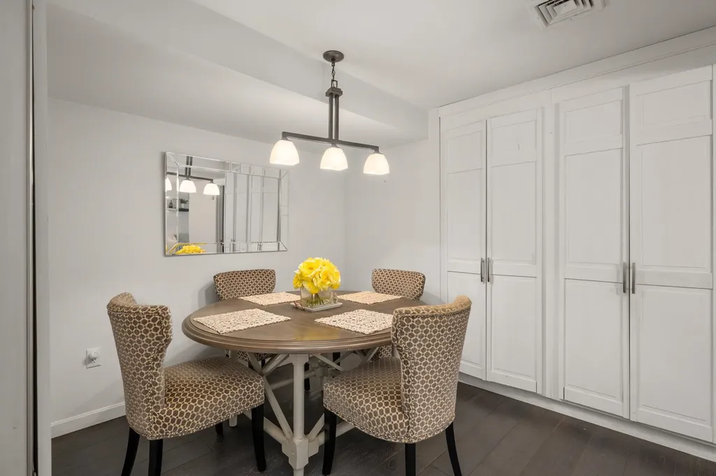 16 Autumn Woods Road Salem NH 03079