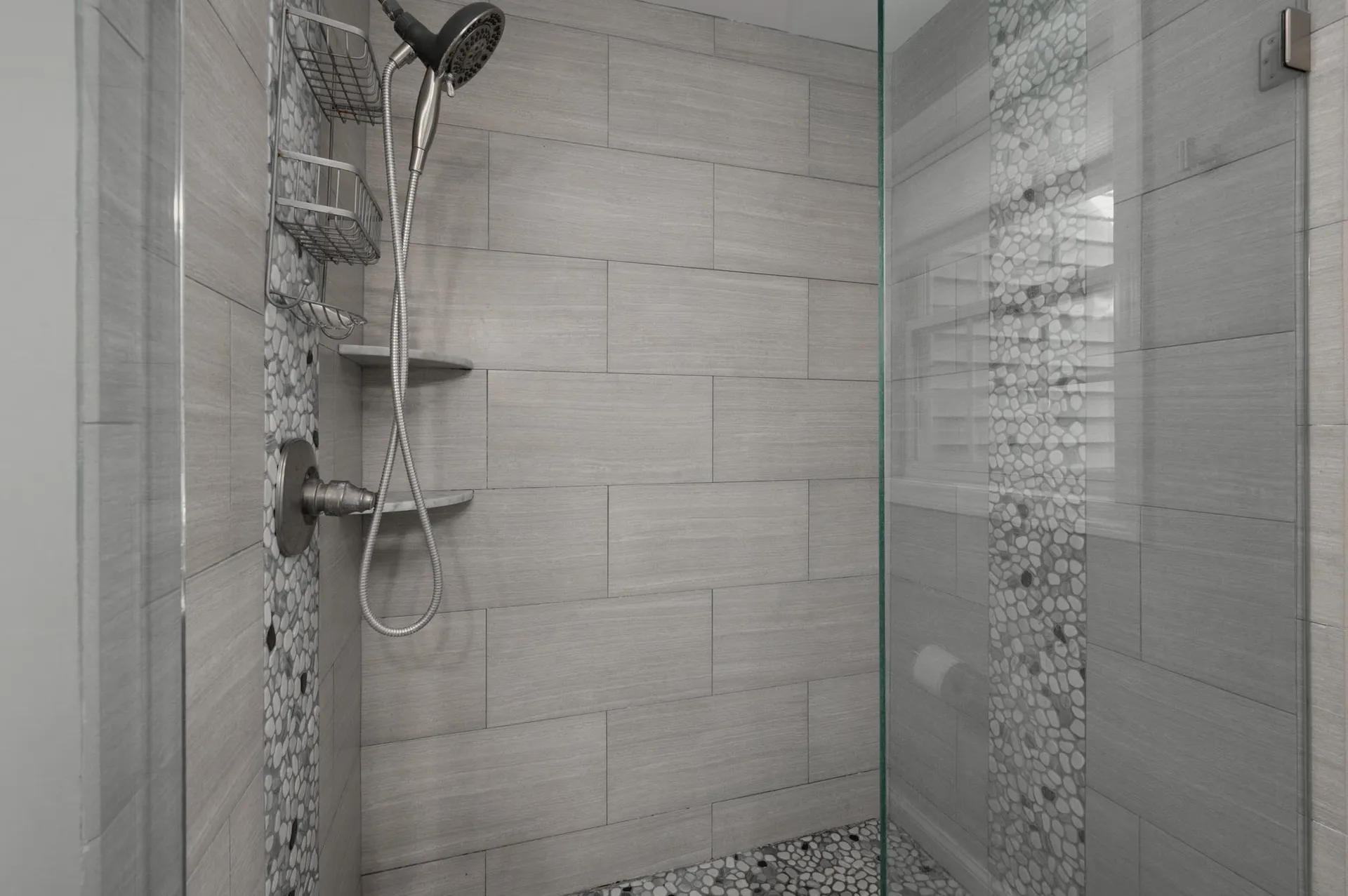 16 Autumn Woods Road Salem NH 03079