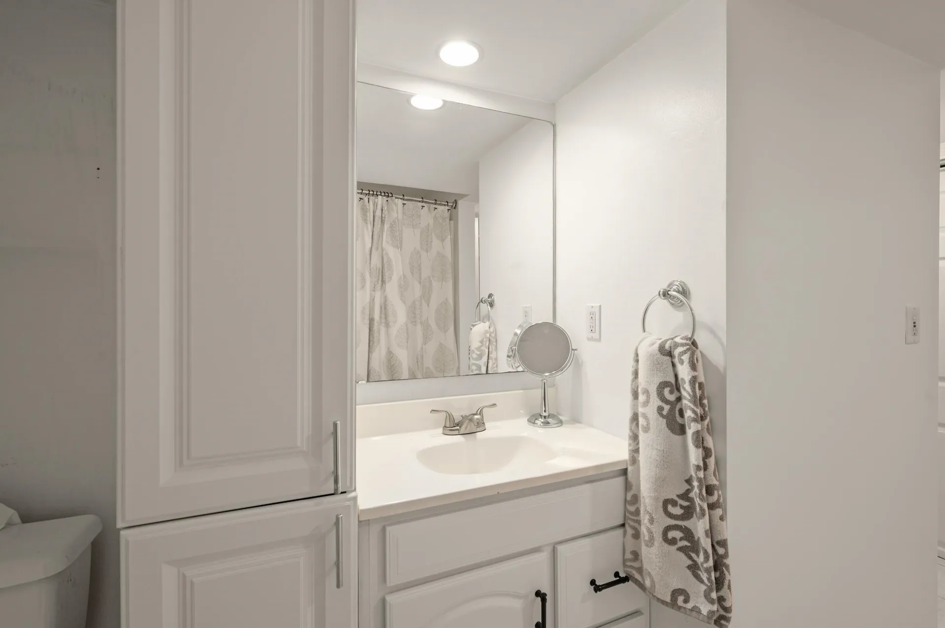 16 Autumn Woods Road Salem NH 03079