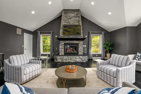 16 Autumn Woods Road Salem NH 03079