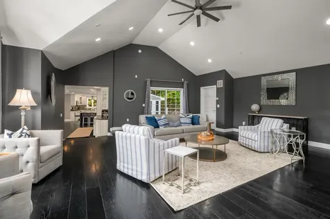 16 Autumn Woods Road Salem NH 03079