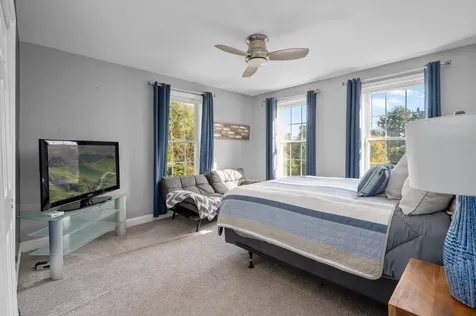 16 Autumn Woods Road Salem NH 03079