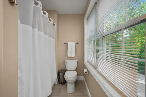 16 Autumn Woods Road Salem NH 03079