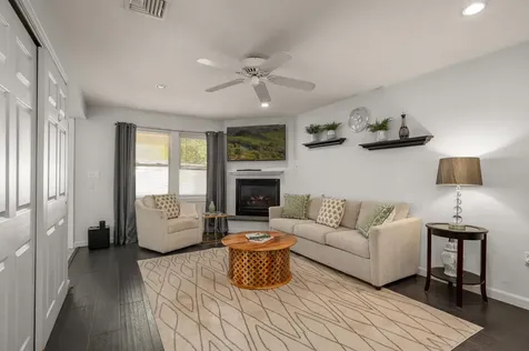 16 Autumn Woods Road Salem NH 03079