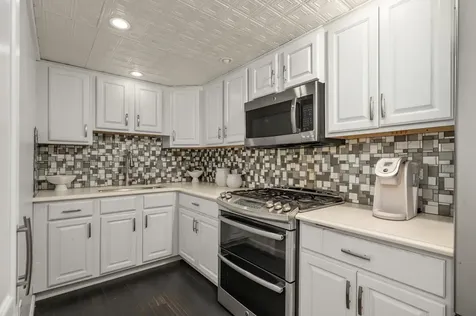 16 Autumn Woods Road Salem NH 03079