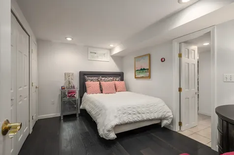 16 Autumn Woods Road Salem NH 03079