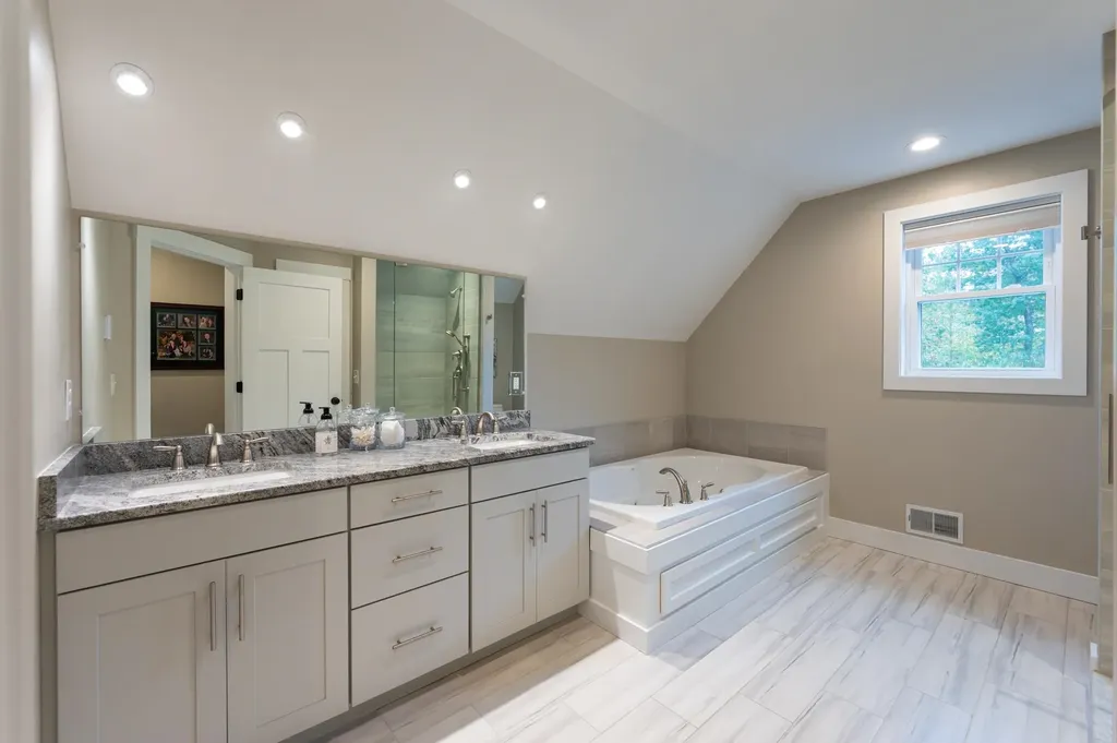 4 Pollard Road Merrimack NH 03054