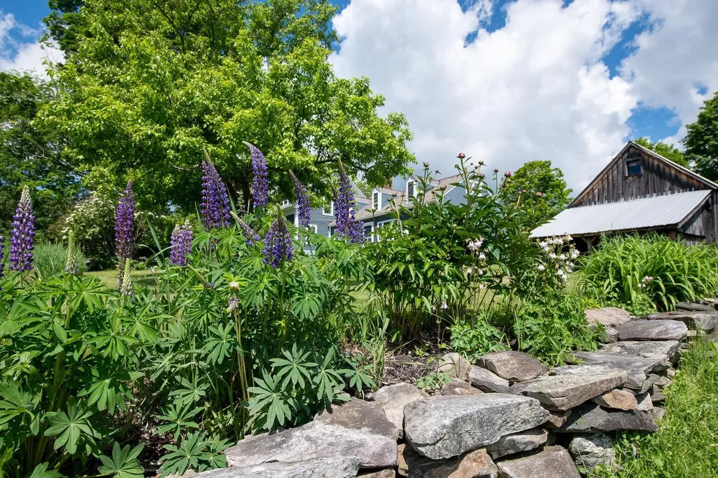 00 Hells Peak Road Londonderry VT 05148