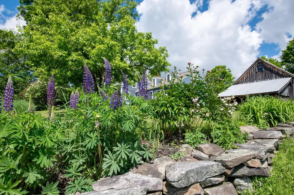 00 Hells Peak Road Londonderry VT 05148