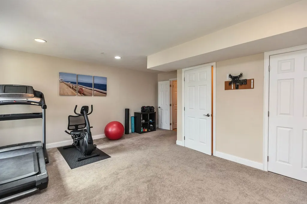 307 Southfield Lane Peterborough NH 03458