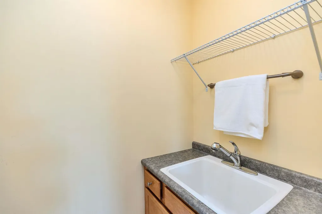 307 Southfield Lane Peterborough NH 03458