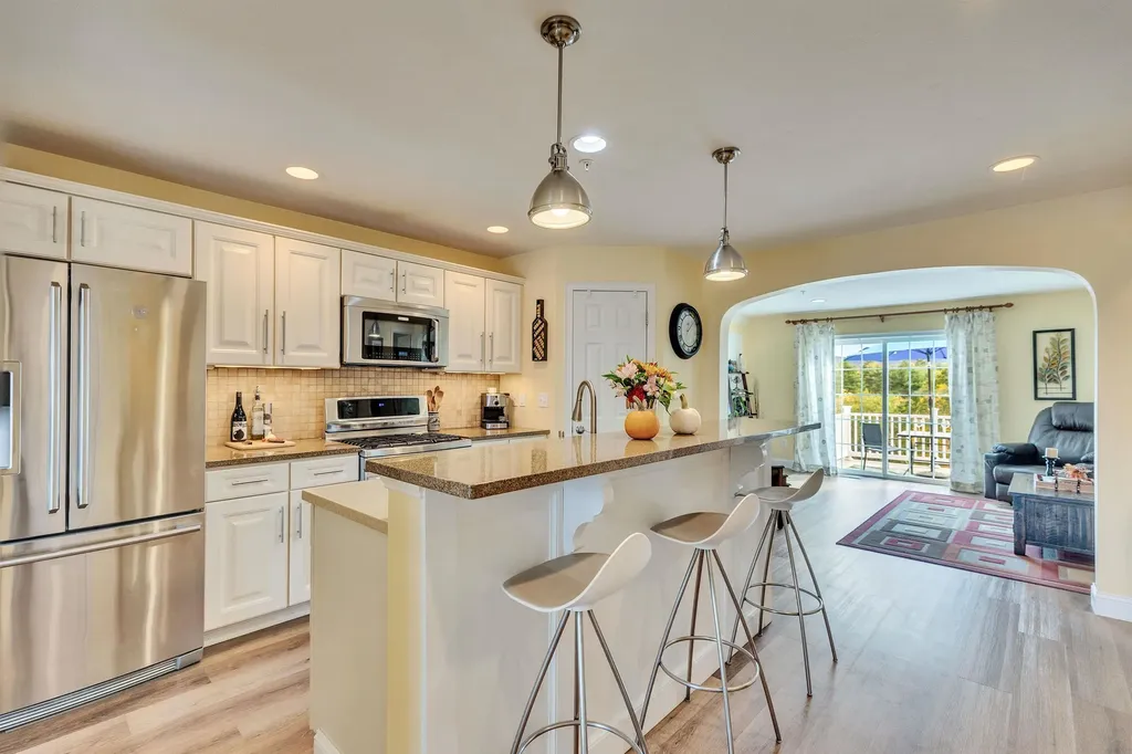 307 Southfield Lane Peterborough NH 03458