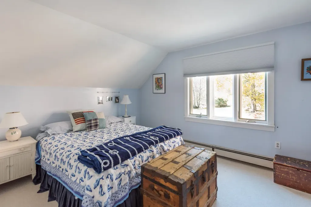 487 Vermont Route 100 Londonderry VT 05148