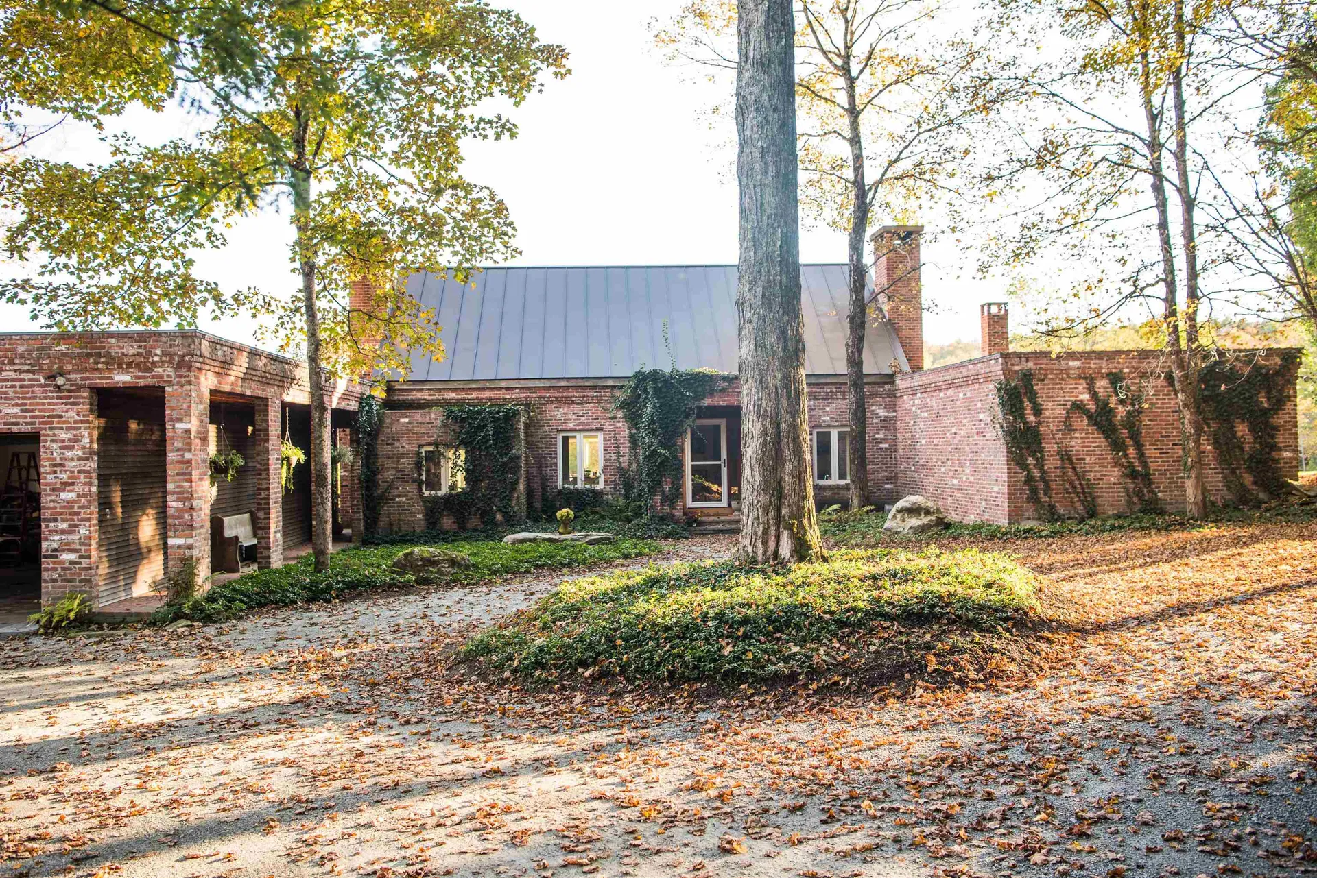 487 Vermont Route 100 Londonderry VT 05148