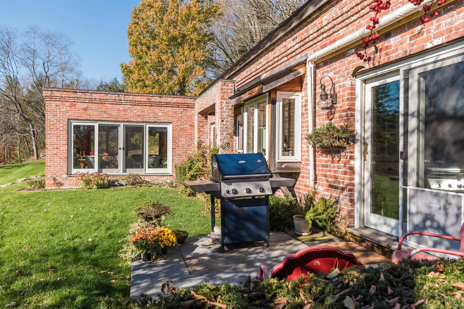 487 Vermont Route 100 Londonderry VT 05148