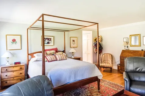 487 Vermont Route 100 Londonderry VT 05148